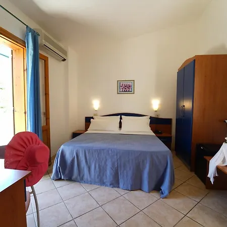 פארק נופש Villaggio Marco Polo סנטה דומניקה