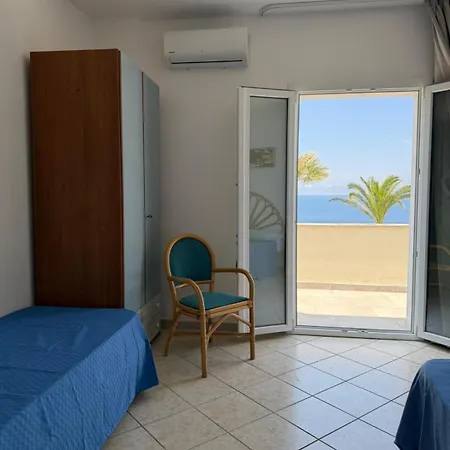 פארק נופש Villaggio Marco Polo סנטה דומניקה